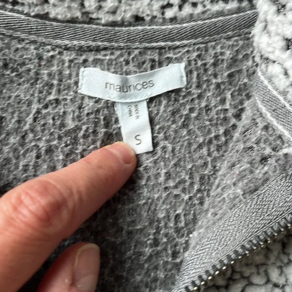 MAURICES Gray and Cream Half Zip Sherpa - Picture 2 of 6